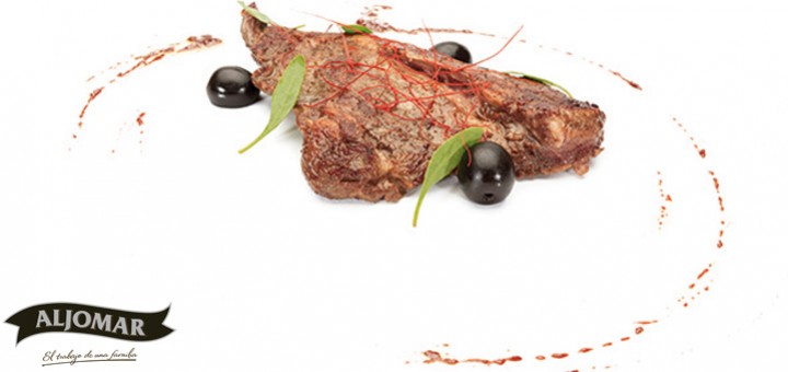 Pluma Ibérica de Bellota con adobo de aceitunas negras