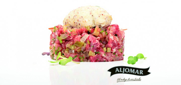 Steak Tartare de Pluma Ibérica con helado de mostaza
