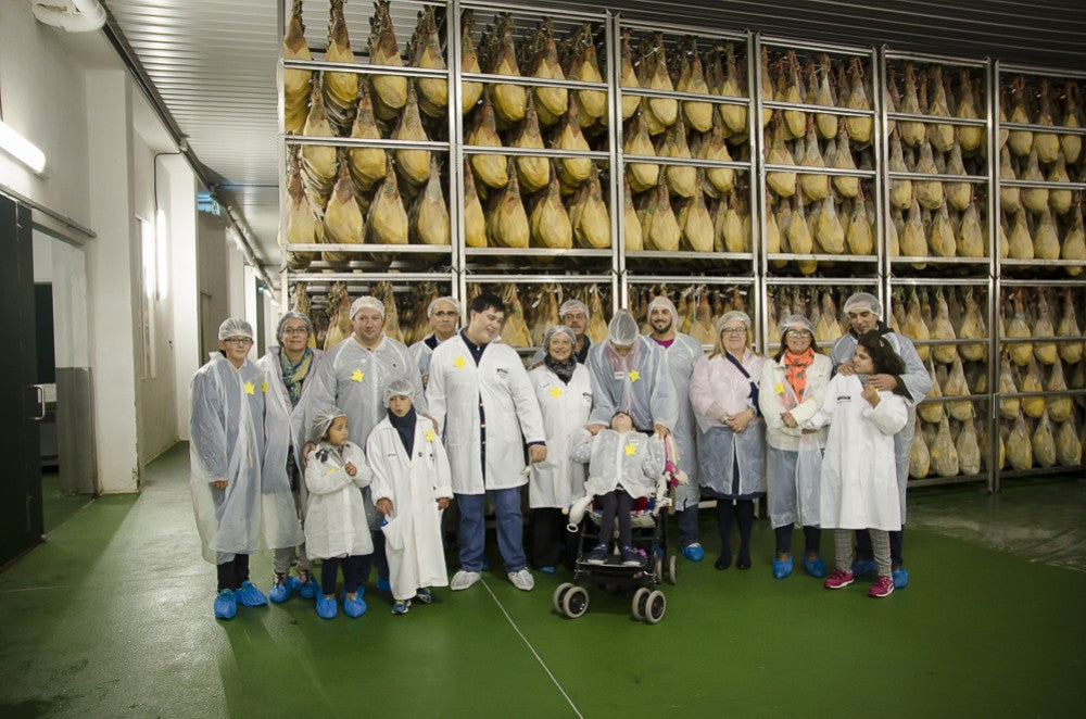 Las familias de Aerscyl conocen la fábrica de Aljomar en Guijuelo