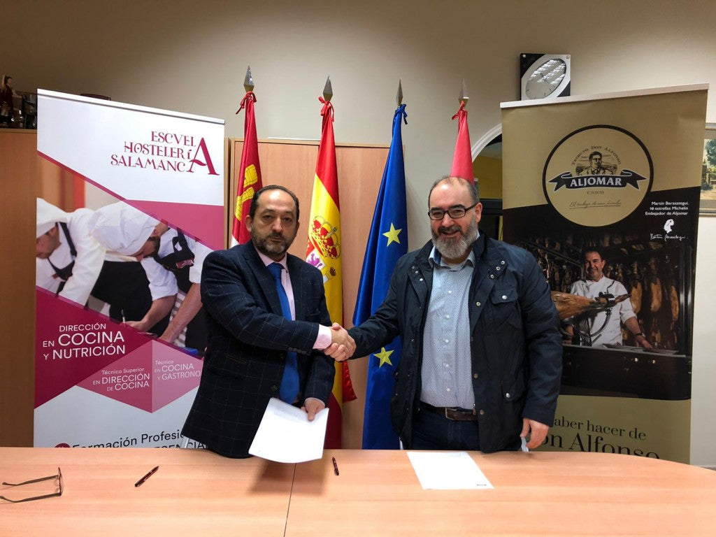 Aljomar firma un convenio con la Escuela de Hostelería de Salamanca