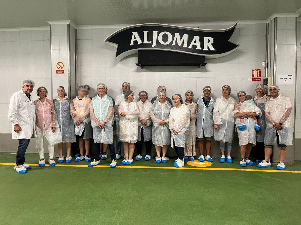 Aljomar abre las puertas de su fábrica a las familias de sus trabajadores