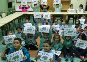 Visita divulgativa en el Colegio León Felipe