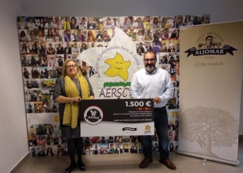 Aljomar entrega un cheque solidario de 1.500€ a Aerscyl