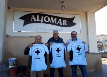 Las camisetas Donantes de Sangre-Aljomar, listas para la San Silvestre 