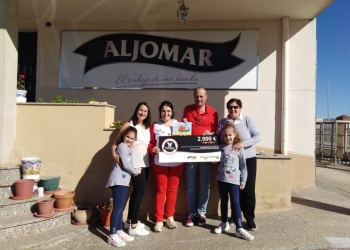 Pyfano recibe el primer cheque solidario de 2019 