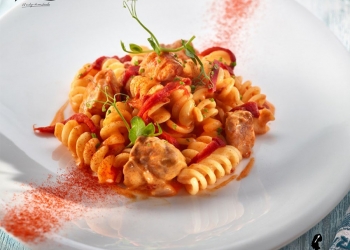 Pasta with Aljomar Iberico pork tenderloin and paprika