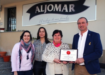 Aljomar dona 3.100€ para la Planta de Oncohematología Pediátrica del Hospital