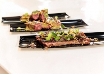 Presa Ibérica de bellota con chimichurri de cebollino